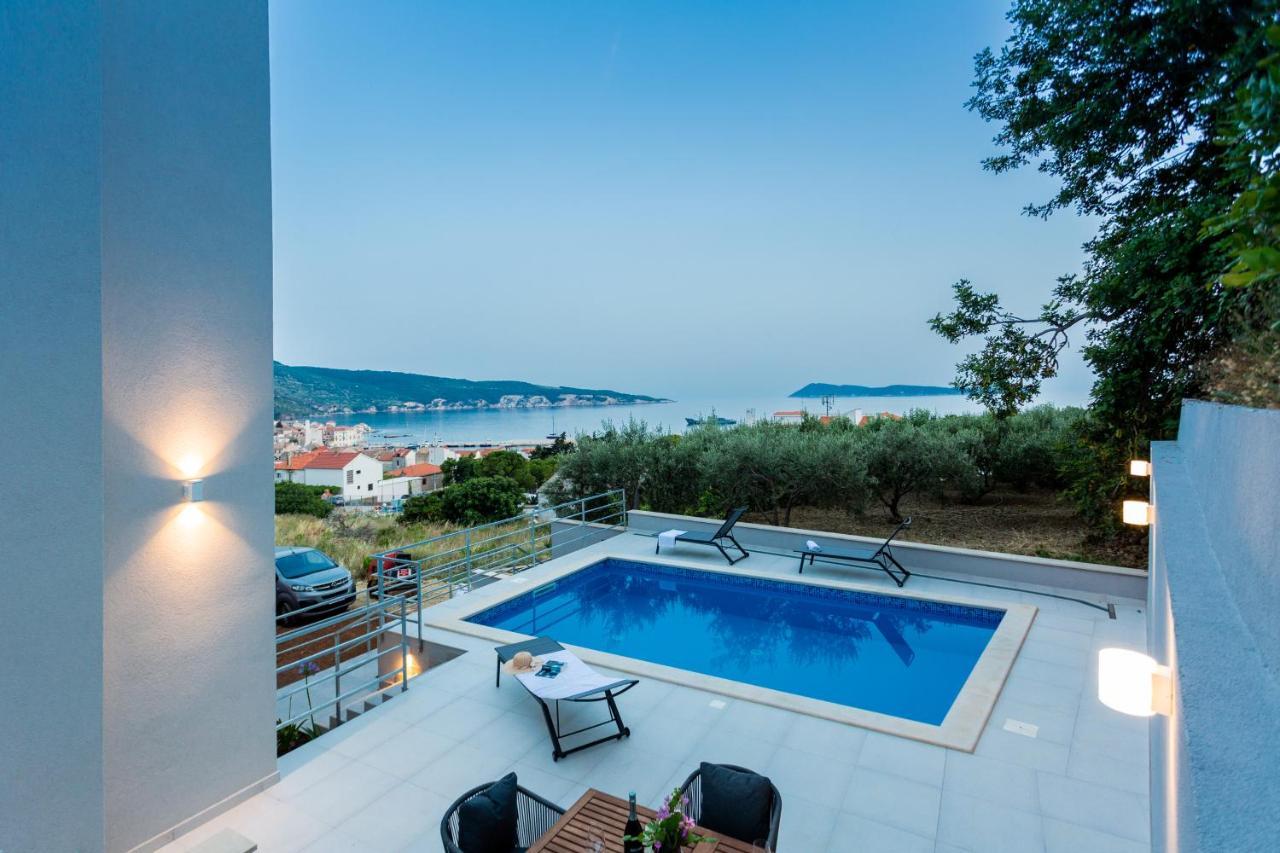 Seaside Elegance Suites Комижа Экстерьер фото