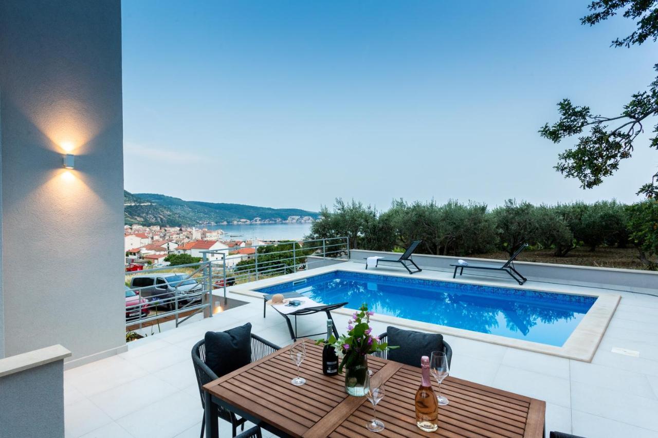 Seaside Elegance Suites Комижа Экстерьер фото