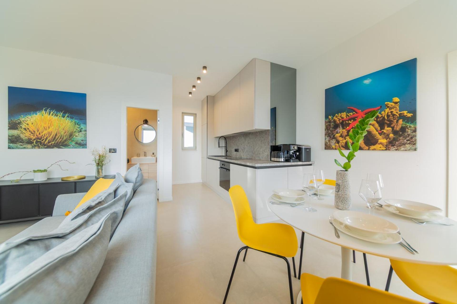 Seaside Elegance Suites Комижа Экстерьер фото